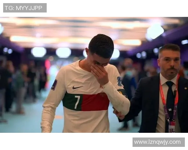 足球历史上最为悲情的巨星C罗为何成为最惨的球员之一